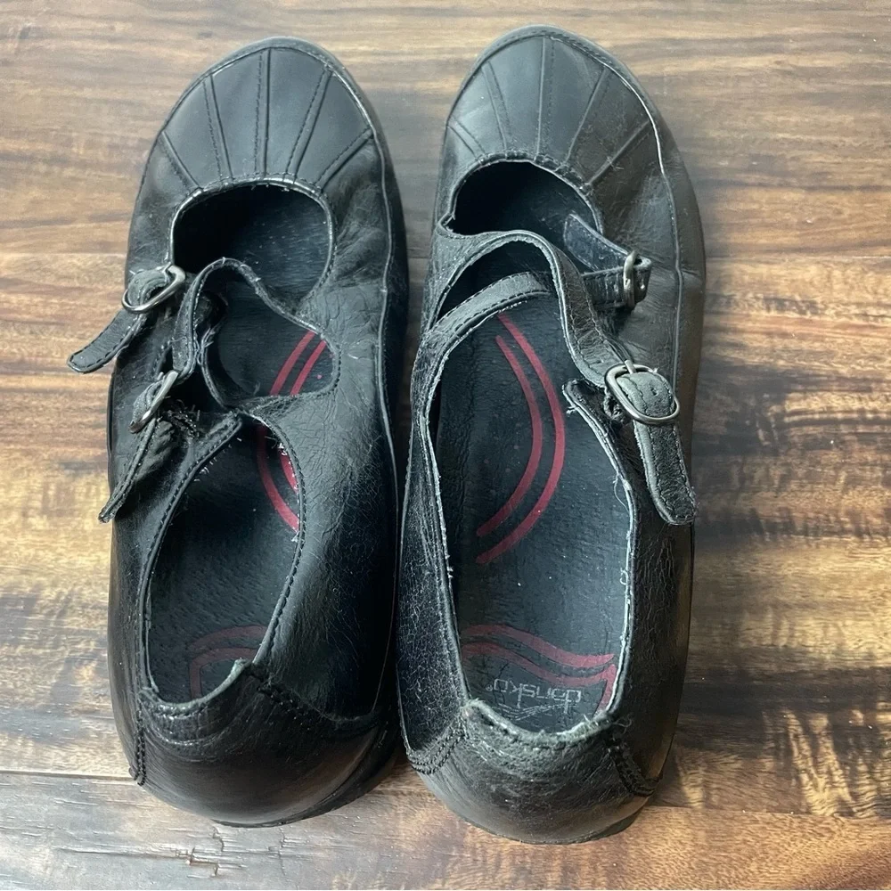 Dansko Size 38 US 7..5 Black Genuine Leather Comfort Shoe